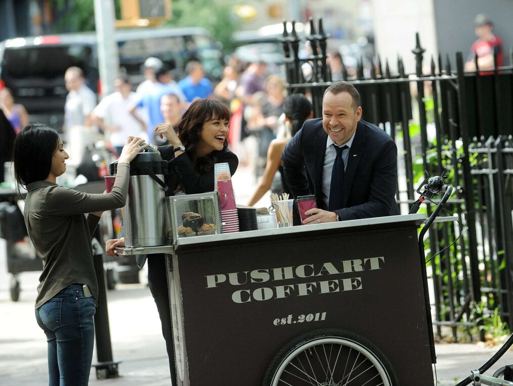 Marisa Ramirez and Donnie Wahlberg behind the scenes Blue Bloods