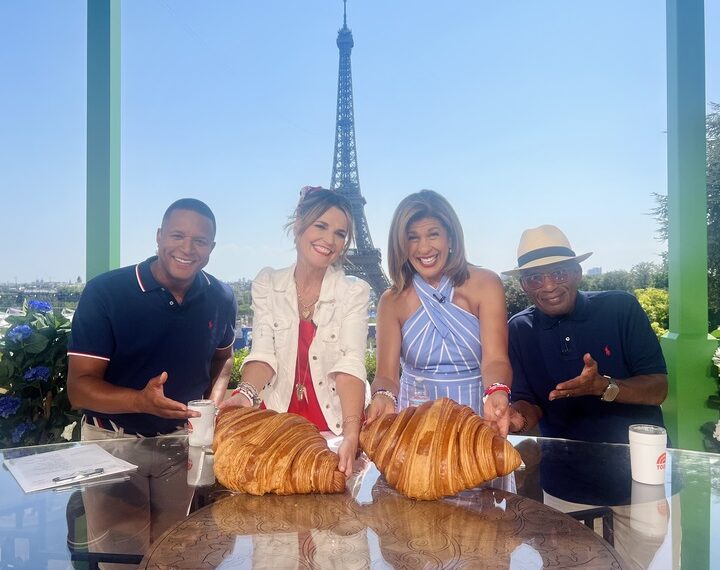 Al and Craig join Savannah and Hoda for the fun in France and visit the top of the Eiffel Tower.