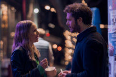 Kristen Bell as Joanne, Adam Brody as Noah in Nobody Wants This