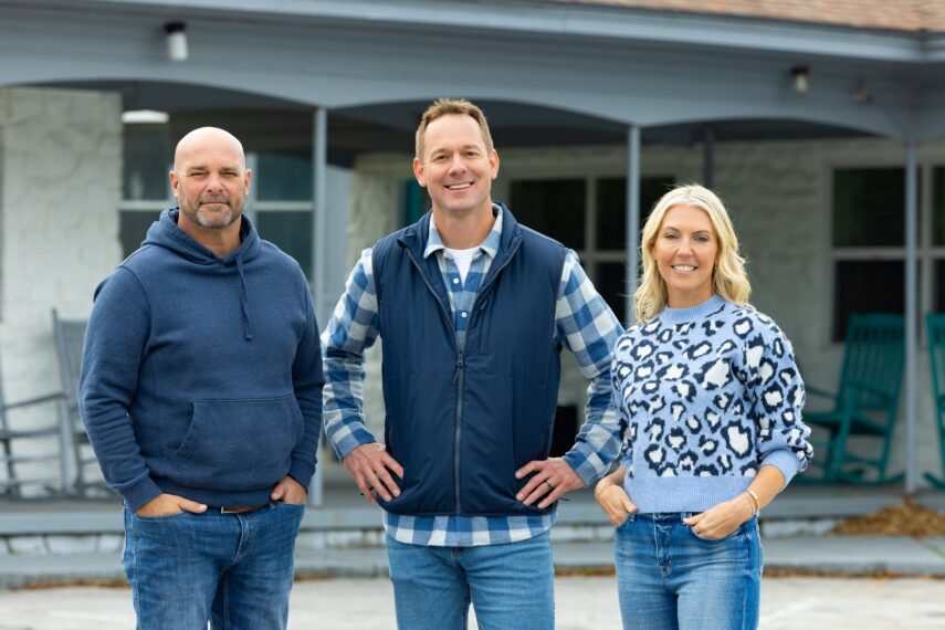 HGTV Stars Brian & Mika Kleinschmidt on Facing Off Against Each Other in ‘100 Day Hotel Challenge’