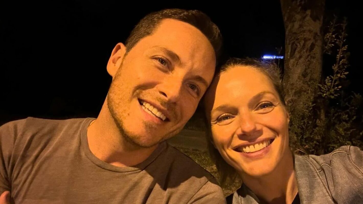 Jesse Lee Soffer and Tracy Spiridakos