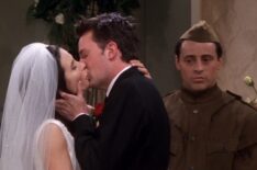 Matthew Perry as Chandler Bing and Courteney Cox as Monica Geller in 'Friends'