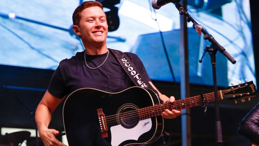 ‘American Idol’s Scotty McCreery Praised for Halting Concert to Callout Alleged Assaulter