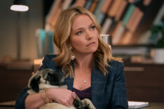 Becki Newton as Lorna Crane in 'The Lincoln Lawyer' Season 3 Episode 2