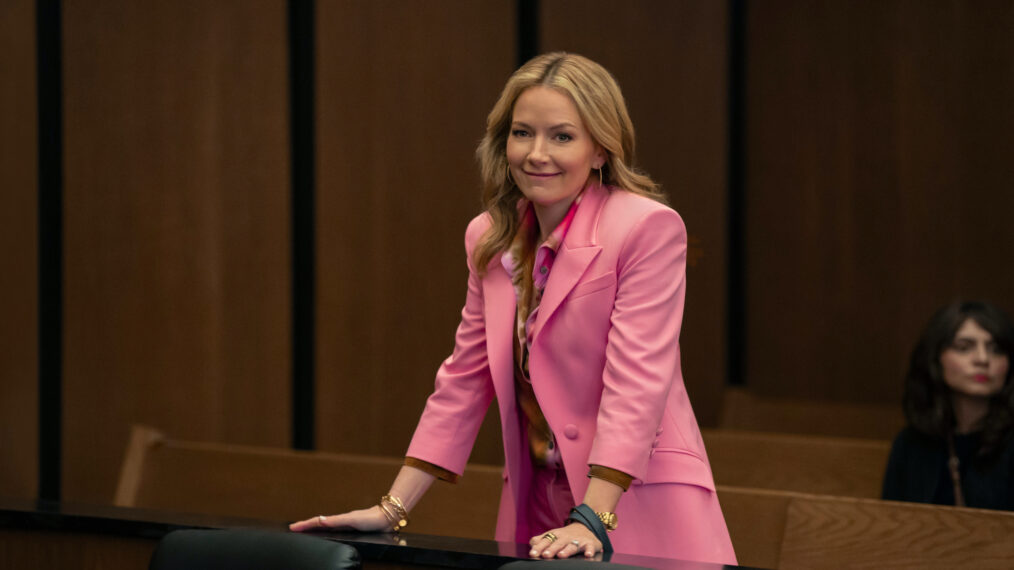 Becki Newton as Lorna Crane in 'The Lincoln Lawyer' Season 3 Episode 2