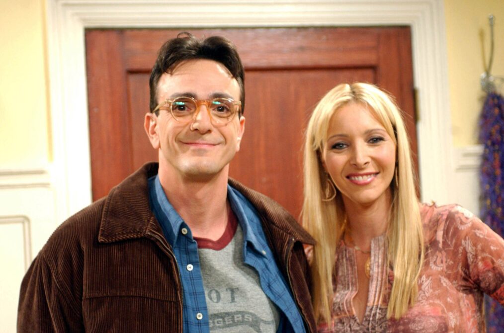 Hank Azaria as David and Lisa Kudrow as Phoebe on 'Friends'