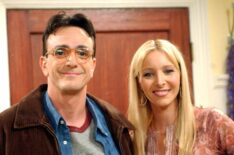 Hank Azaria as David and Lisa Kudrow as Phoebe on 'Friends'