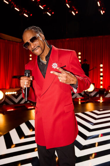 Snoop Dogg in The Voice - "Coach Performance"