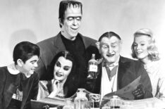 Butch Patrick, Fred Gwynne, Yvonne De Carlo, Al Lewis, and Pat Priest from 'The Munsters'