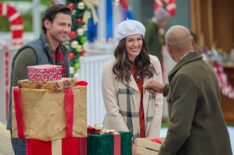 Taylor Cole, Kevin McGarry in 'A Reason for the Season'