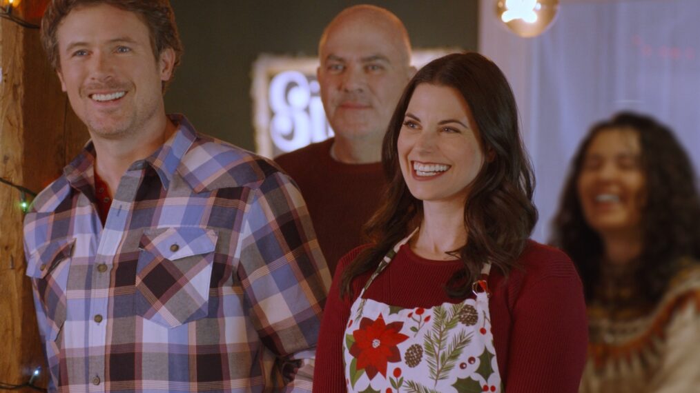 John Reardon and Meghan Ory — 'Believe in Christmas'