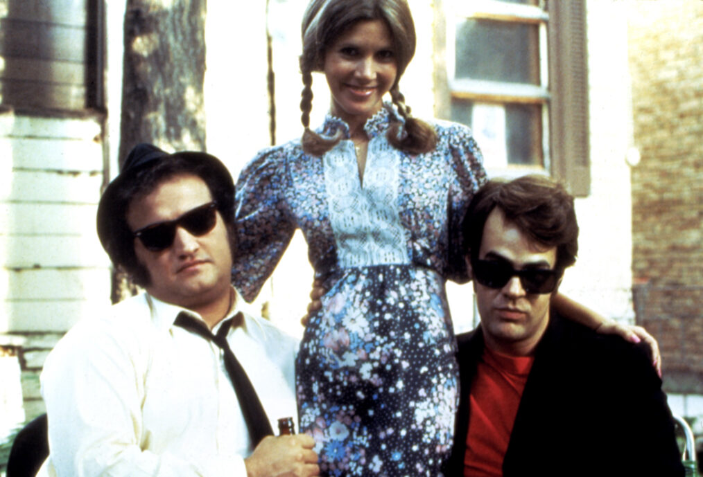 John Belushi, Carrie Fisher, and Dan Aykroyd in Blues Brothers