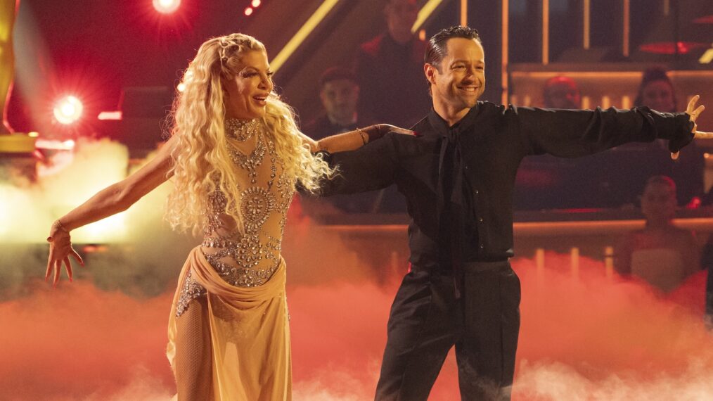 Tori Spelling and Pasha Pashkov — 'Dancing With the Stars' Season 33 Episode 2 