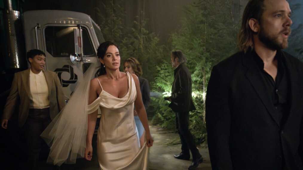 Fire Country' Season 3 Premiere Photos: Bode, Gabriela Wedding, and  Helicopter Crash