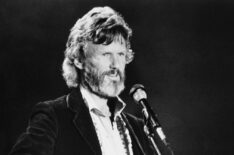 Kris Kristofferson Dies: Country Singer & 'A Star Is Born' Actor Was 88