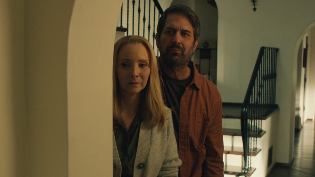 Lisa Kudrow and Ray Romano in 'No Good Deed'