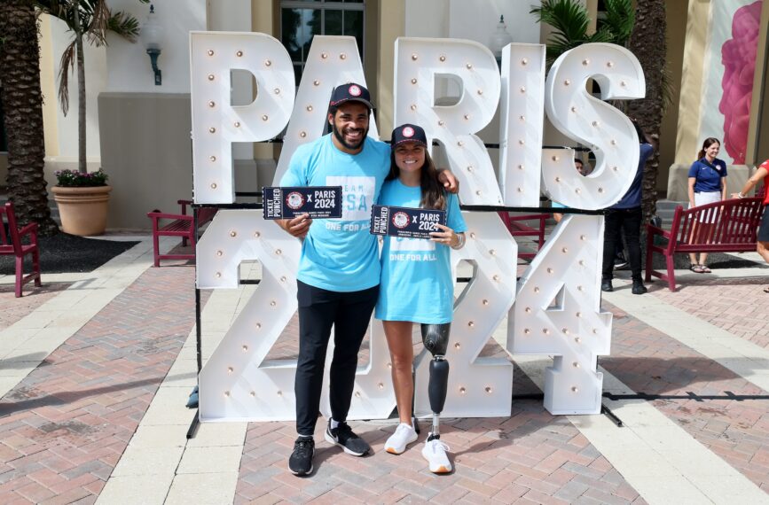 Ryan Medrano and Noelle Lambert during the announcement ceremony for the 2024 U.S. Paralympic Track & Field Team