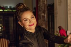 Maria Menounos in Christmas at Plumhill Manor