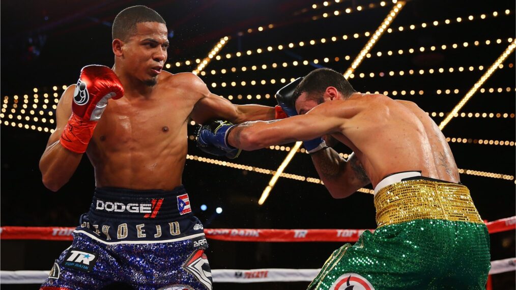 Felix Verdejo fighting William Silva at Madison Square Garden in 2016