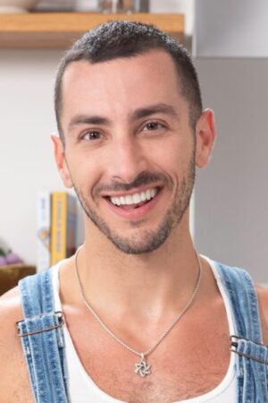 Jake Cohen Headshot