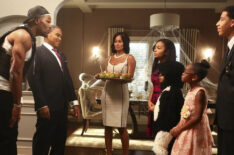 Michael Strahan, Anthony Anderson, Tracee Ellis Ross, Yara Shahidi, Marsai Martin, and Marcus Scribner in Black-ish Season 2