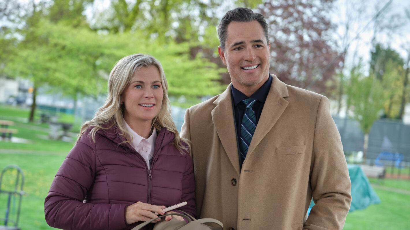 Alison Sweeney and Victor Webster in 'A Sprinkle of Deceit: A Hannah Swensen Mystery'