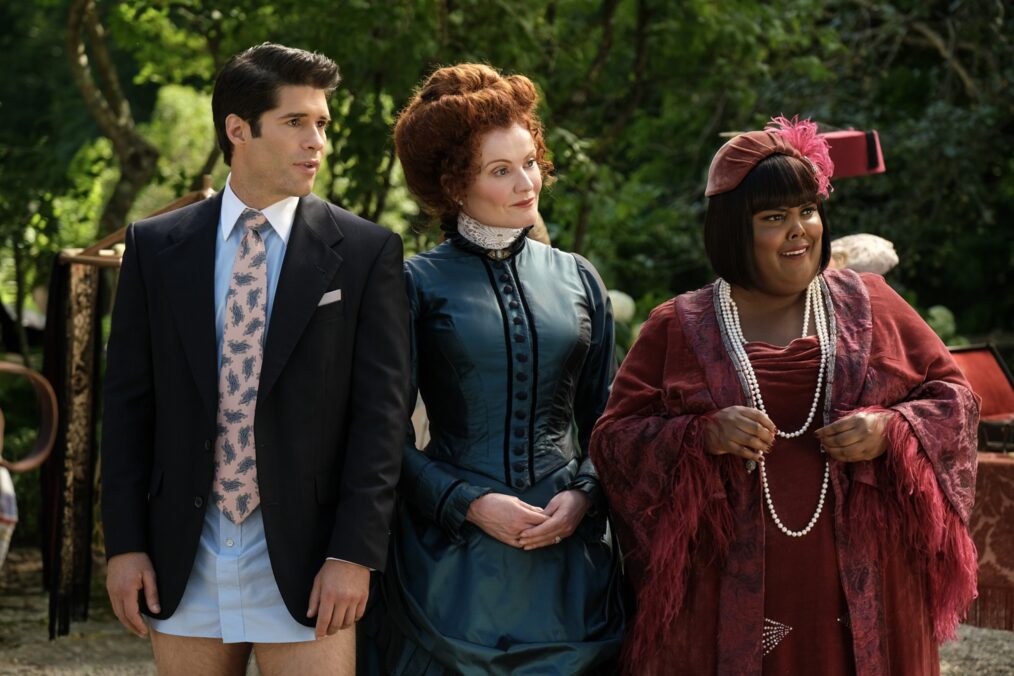 Asher Grodman, Rebecca Wisocky, and Danielle Pinnock in 'Ghosts' Season 4