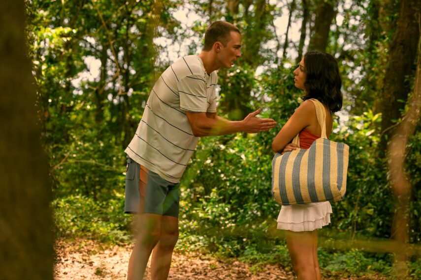 Drew Starkey as Rafe, Fiona Palomo as Sofia in episode 404 of Outer Banks