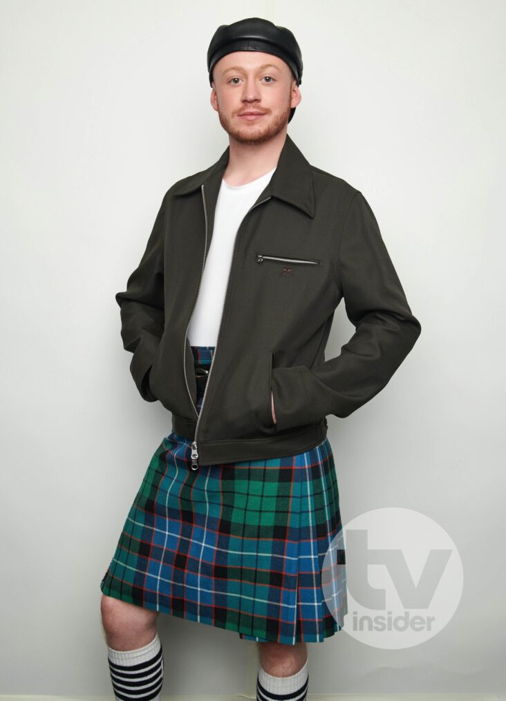 'Outlander's John Bell in TV Insider's NYCC 2024 portrait studio