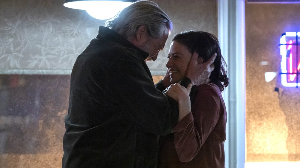 Jeff Bridges and Alia Shawkat in 'The Old Man' Season 2 finale