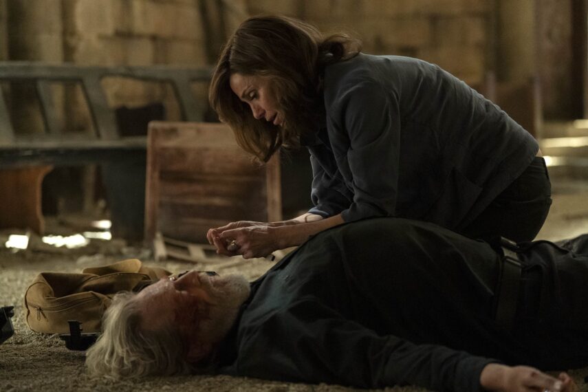 Jeff Bridges and Amy Brenneman in 'The Old Man' Season 2 finale 