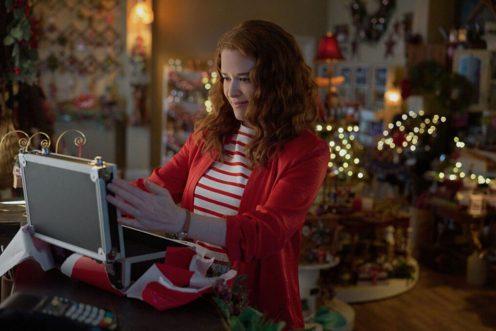 Sarah Drew in Mistletoe Murders