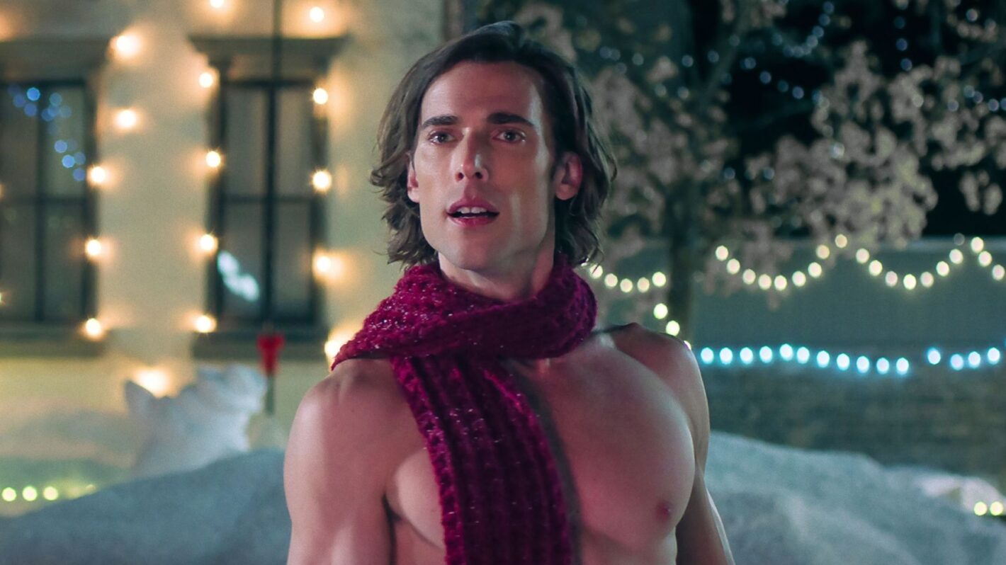 'Hot Frosty' Sequel? Dustin Milligan Weighs In on Netflix Holiday Movie ...