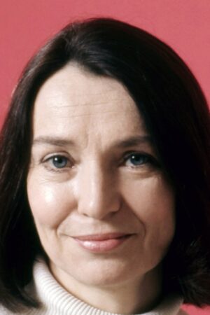 Helen Gallagher Headshot