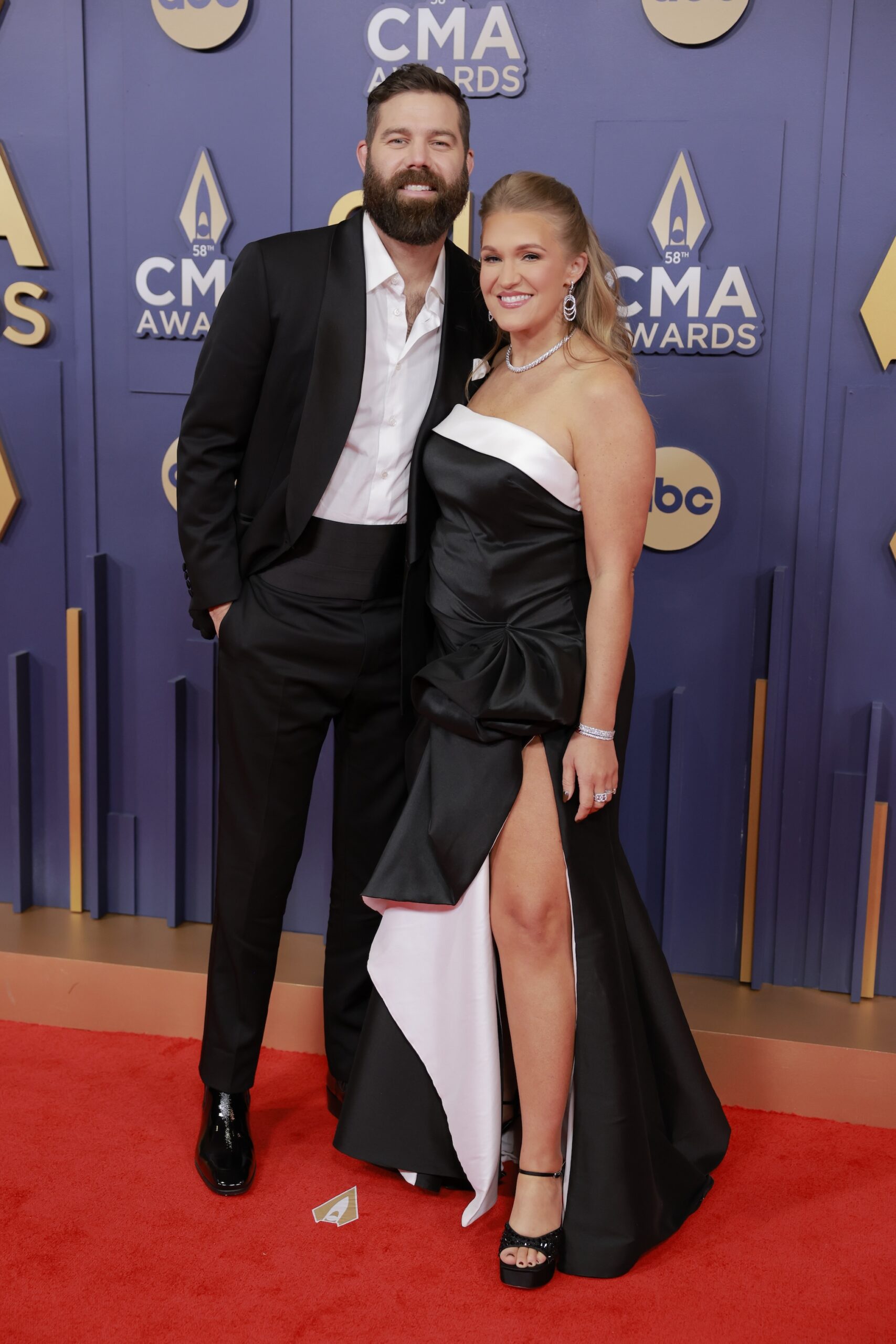 Jordan Davis and Kristen Davis attend The 58th Annual CMA Awards at Music City Center on November 20, 2024 in Nashville, Tennessee.