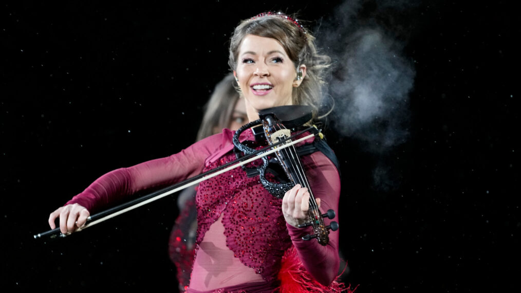 Lindsey Stirling performs at halftime of the NFL game between the Miami Dolphins and Green Bay Packers at Lambeau Field on November 28, 2024, in Green Bay, Wisconsin