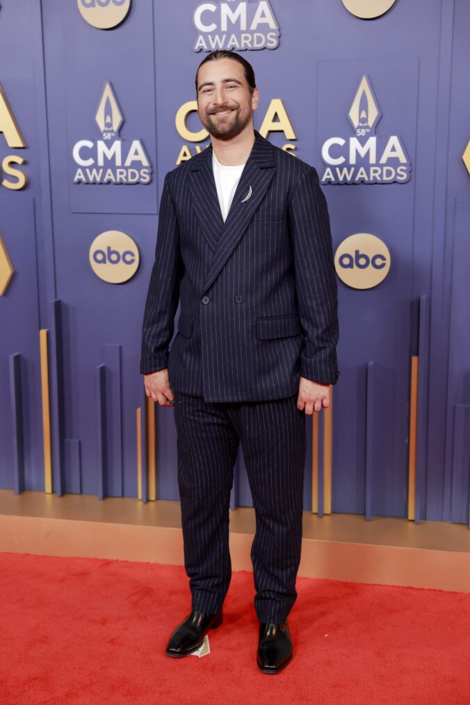 Noah Kahan attends The 58th Annual CMA Awards at Music City Center on November 20, 2024 in Nashville, Tennessee.