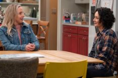 Lecy Goranson and Sara Gilbert in 'The Conners'