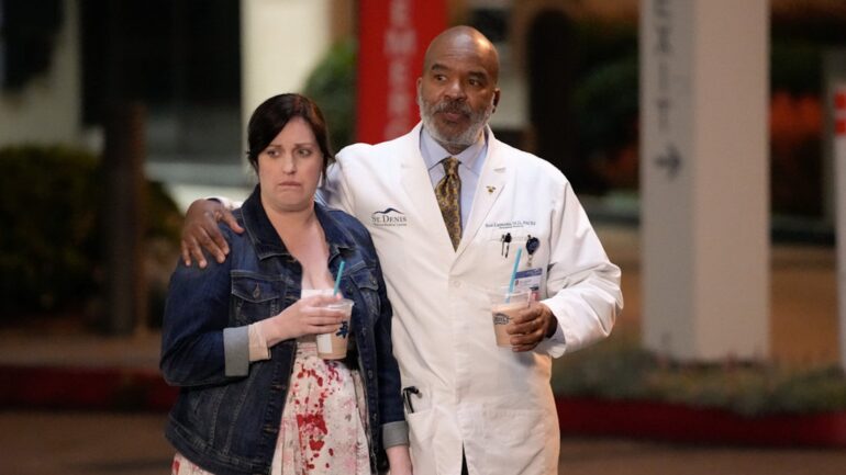 Allison Tolman as Alex, David Alan Grier as Dr. Ron — 'St. Denis Medical' Series Premiere 