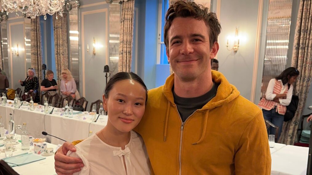 Yerin Ha and Luke Thompson behind the scenes of 'Bridgerton' Season 4