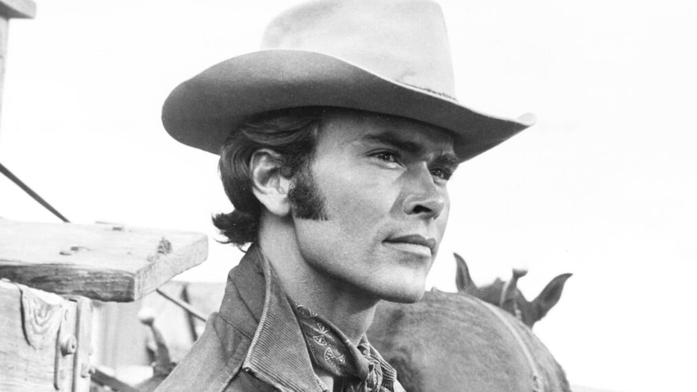 Geoffrey Deuel in 'Chisum'