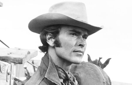 Geoffrey Deuel in 'Chisum'