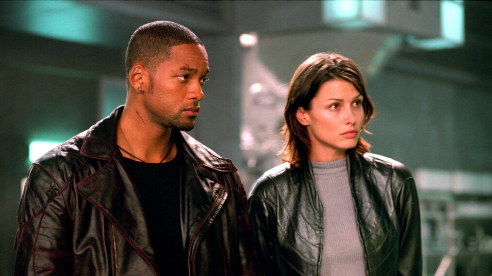 Will Smith as Del Spooner and Bridget Moynahan as Susan Calvin in 'I, Robot'