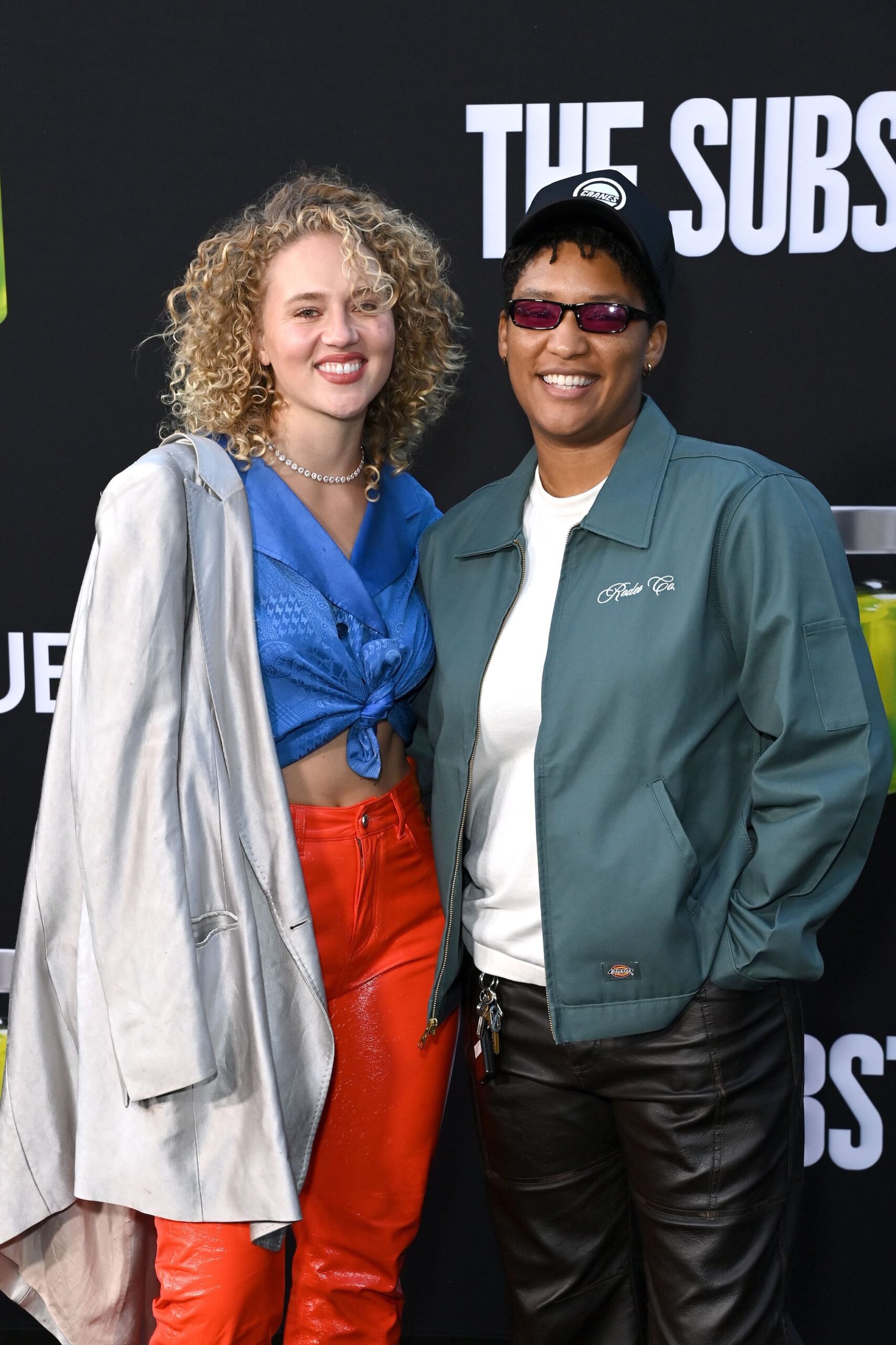 LOS ANGELES, CALIFORNIA - SEPTEMBER 16: (L-R) Kat Cunning and Jules Latimer attend the Los Angeles Premiere of 