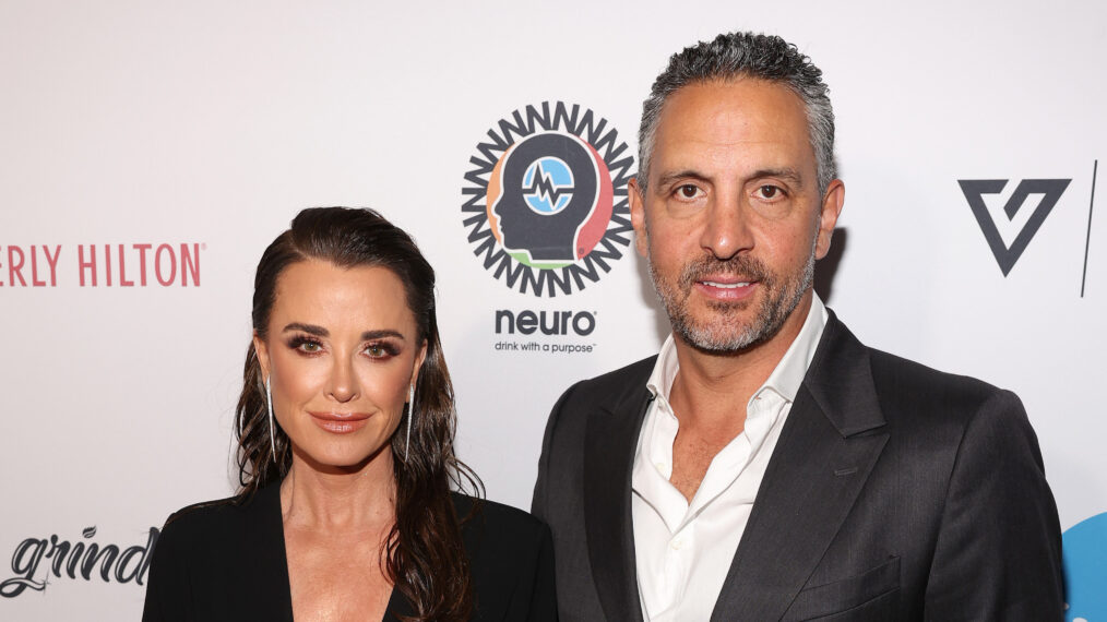 Kyle Richards and Mauricio Umansky attend the Homeless Not Toothless Hollywood Gala at The Beverly Hilton on April 22, 2023 in Beverly Hills, California.