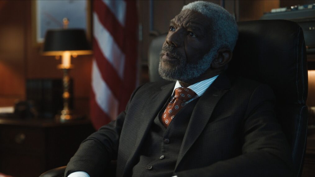 Vondie Curtis-Hall in 'The Recruit' Season 2