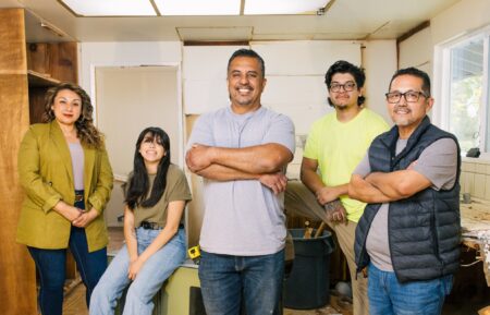 Lilly, Brianna, Izzy, Joe and Rudy Battres, portrait inside kitchen of the Jenn & Ryan Lan-Yu Family home, as seen on Izzy Does It, Season 1