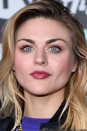 Frances Bean Cobain Headshot