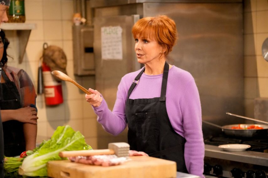 Reba McEntire in 'Happy's Place'