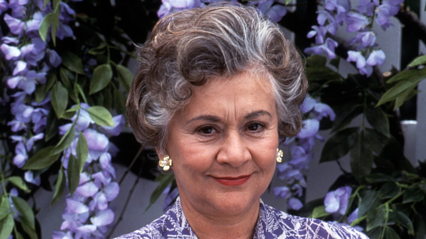 Joan Plowright: A Cinematic Legacy You Won't Want to Miss